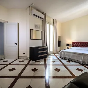 https://la-putea-suite.lecce-hotels.com
